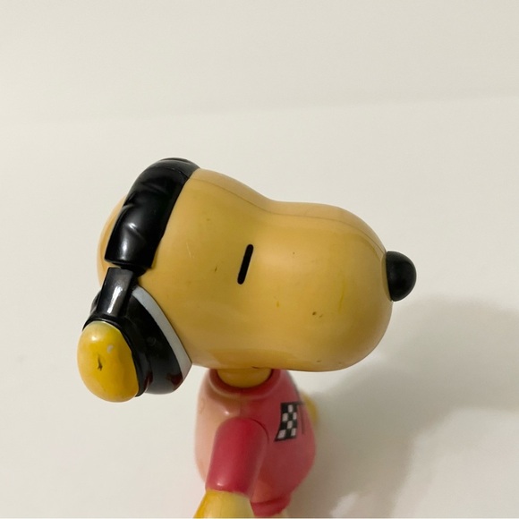 Snoopy World Tour Macau Figure Toy - Picture 7 of 11